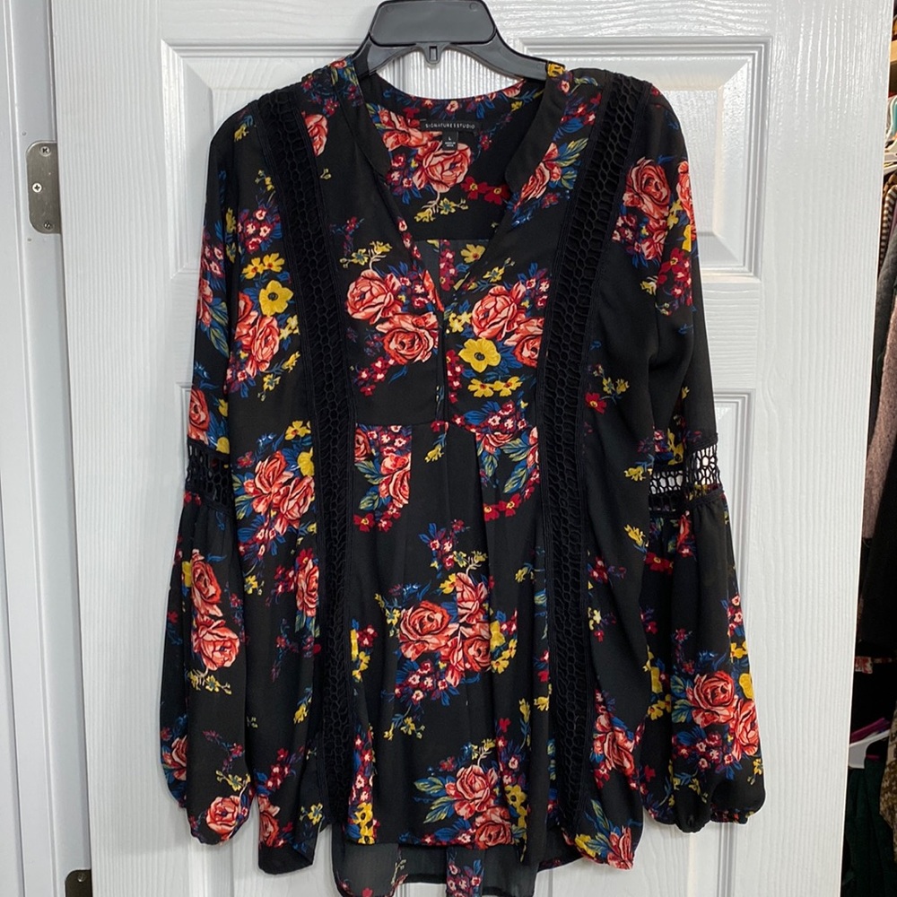 Signature Studio Blouse